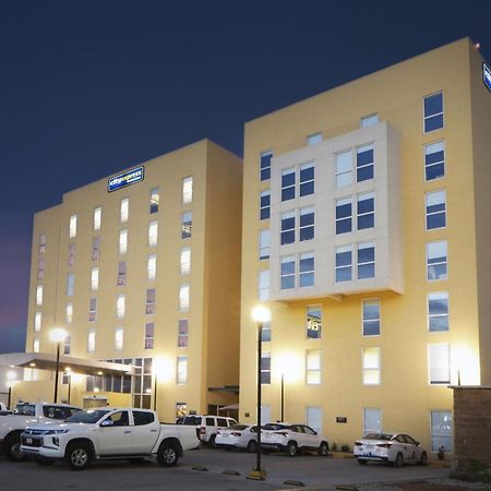 City Express By Marriott פיידראס נגראס מראה חיצוני תמונה