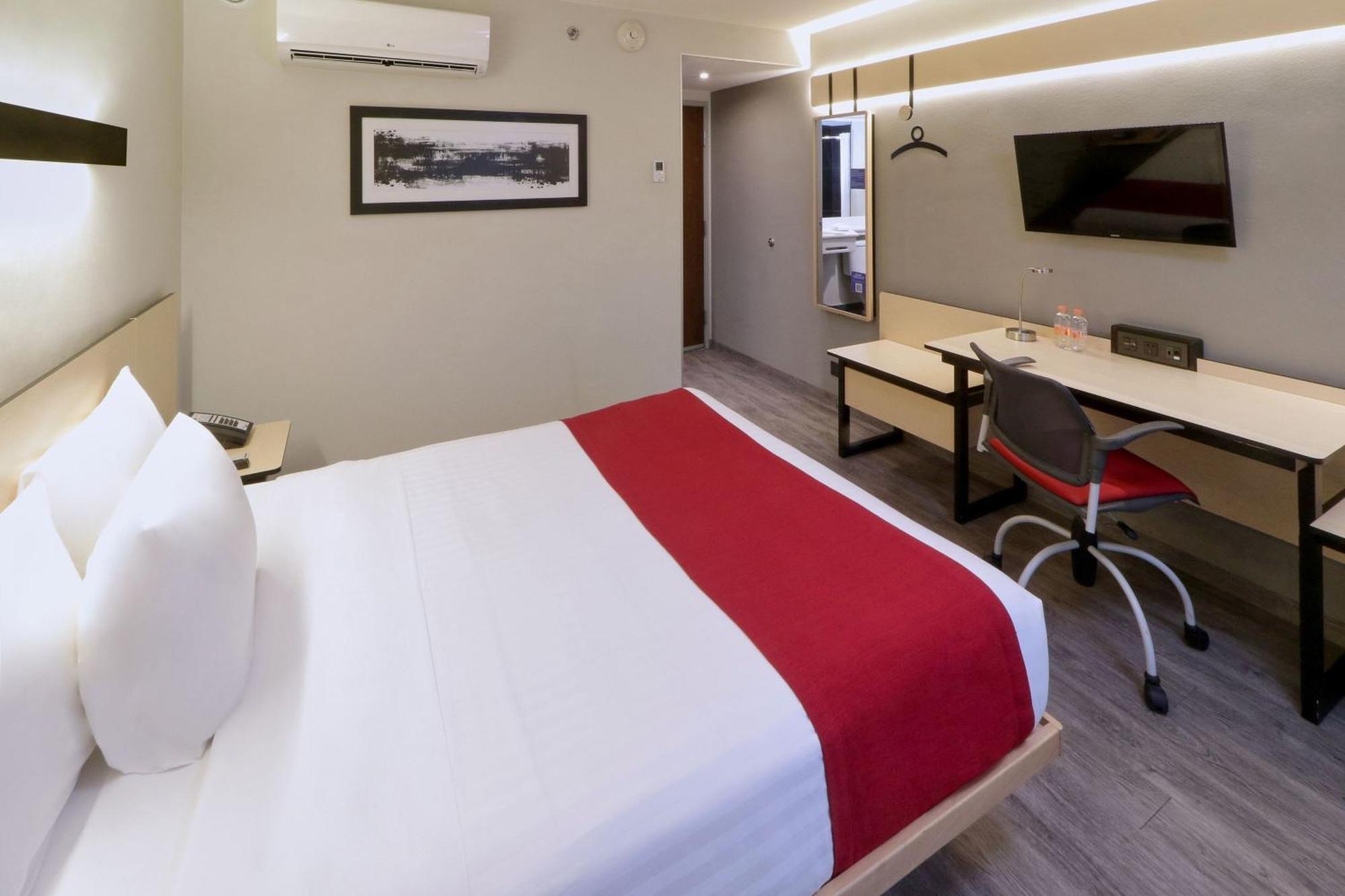 City Express By Marriott פיידראס נגראס מראה חיצוני תמונה