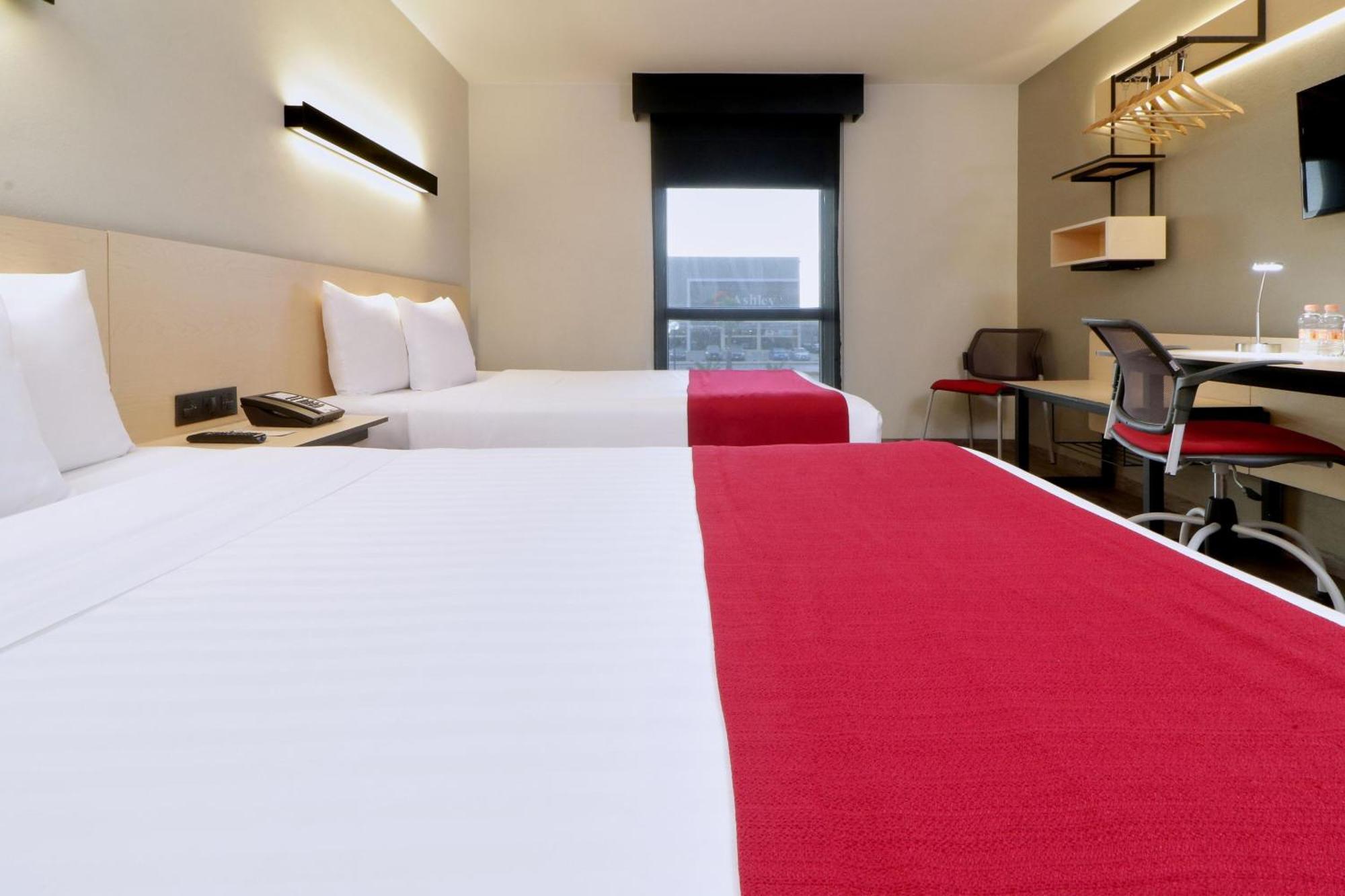 City Express By Marriott פיידראס נגראס מראה חיצוני תמונה