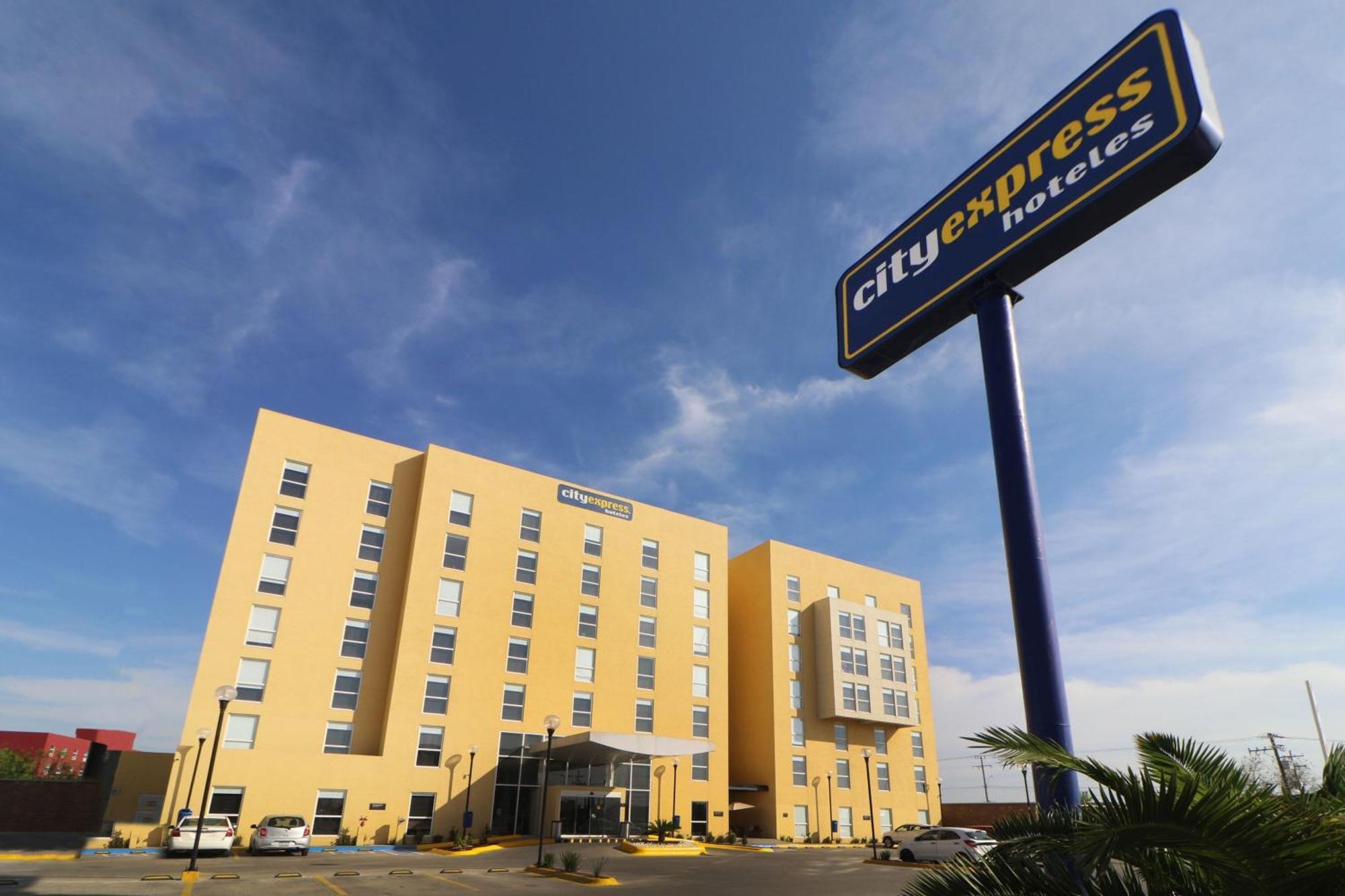 City Express By Marriott פיידראס נגראס מראה חיצוני תמונה